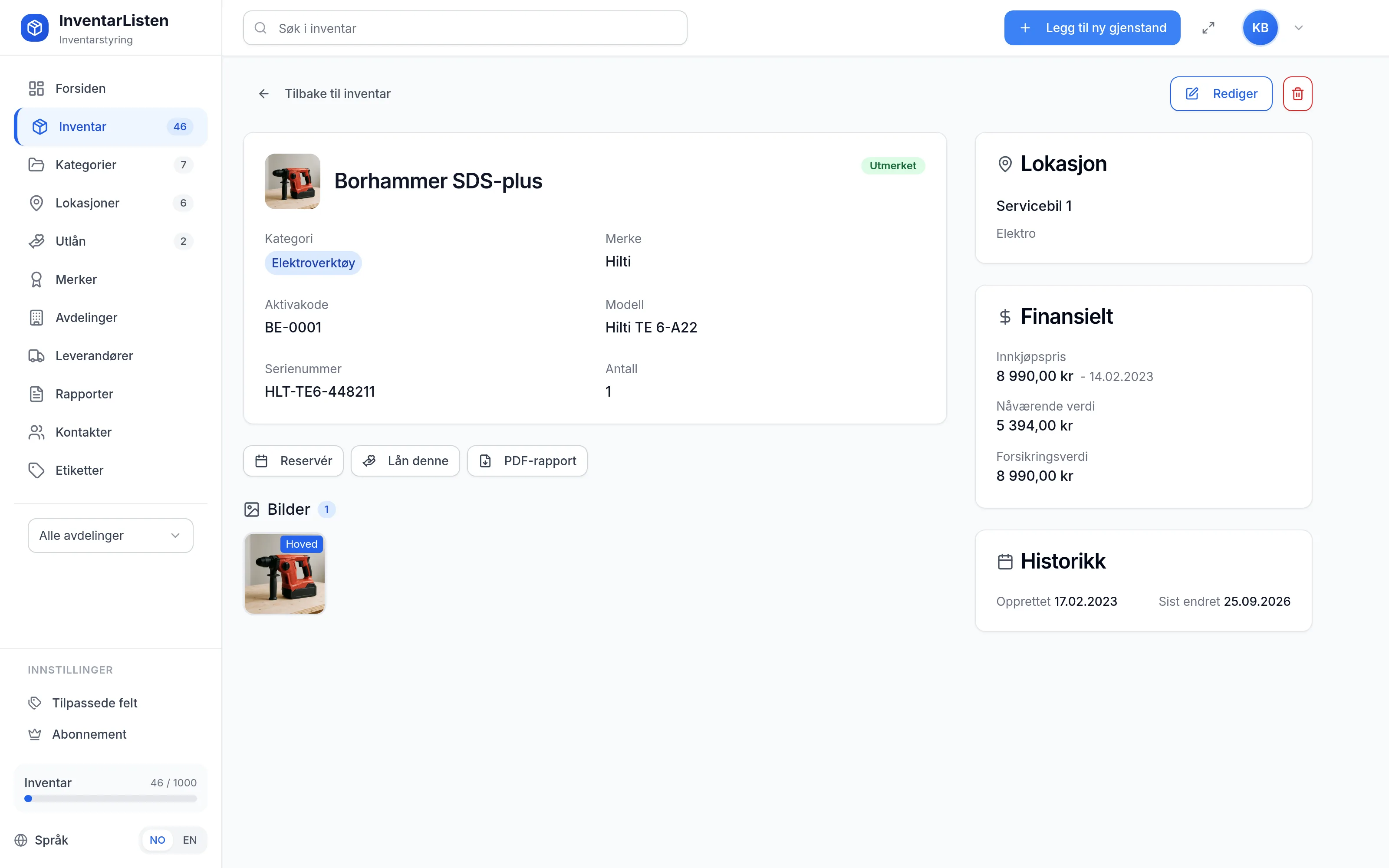 Detaljside for et inventarelement hos entreprenør i bygg og anlegg – verdi, service, garanti og egendefinerte felt